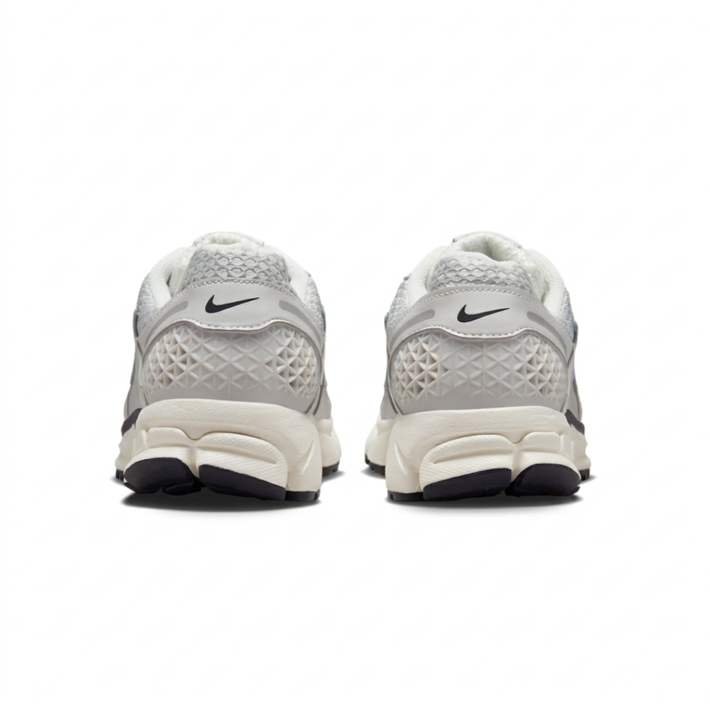 Zoom Vomero 5  Men's